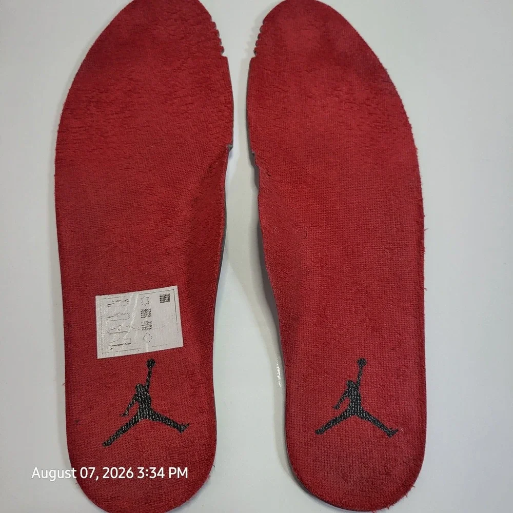 Nike Air Jordan 11 Retro Win Like '96 2017 Size (9) 378037-623 Red Black White